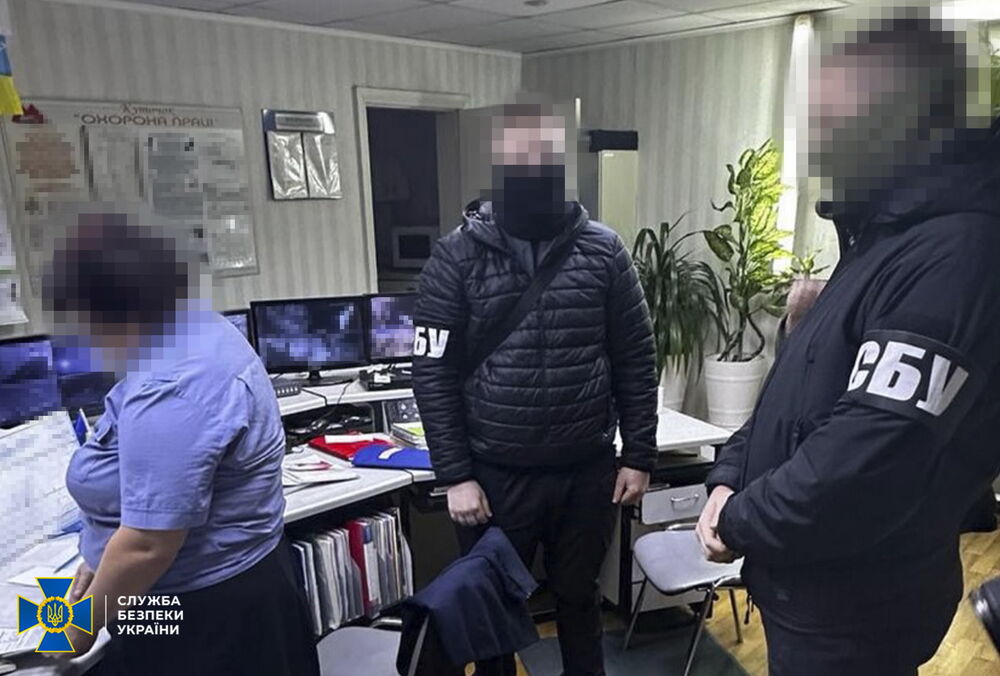 Київська б'юті-блогер так часто називала агресію Росії гібридною війною, що до неї прийшла СБУ