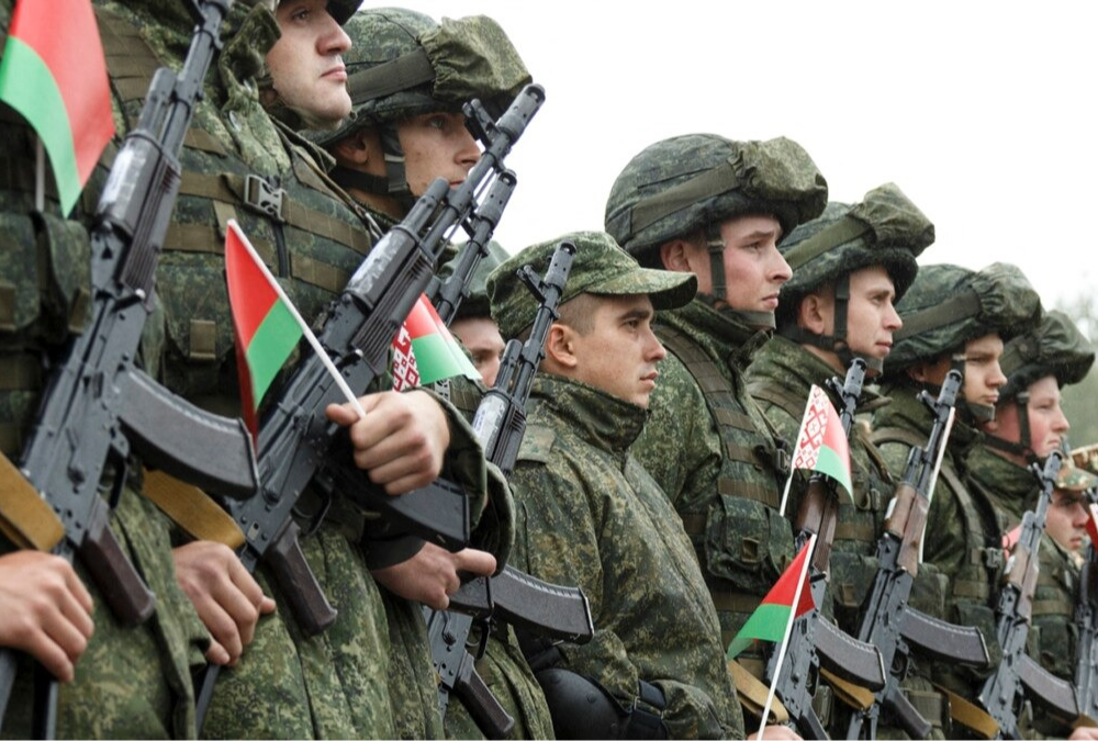 Білорусь відправила в Росію своїх військових