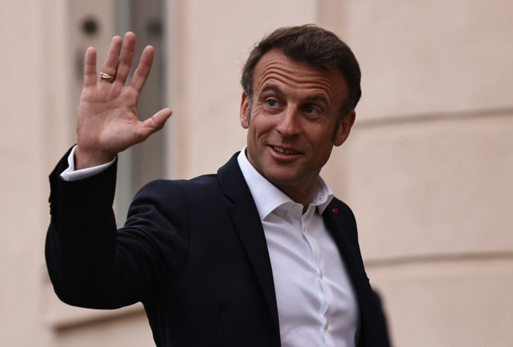 Из-за протестов во Франции Макрон отменил свой визит в Германию