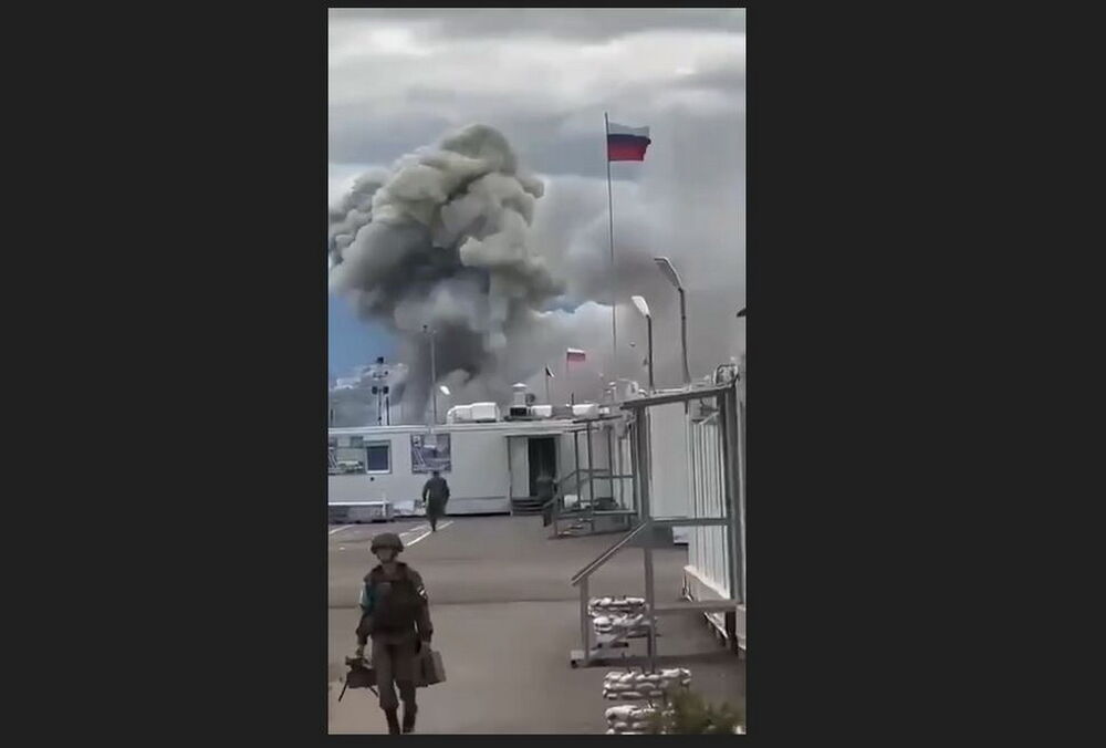 Армия Азербайджана нанесла удар по складу российских ”миротворцев” в Карабахе: появилось видео
