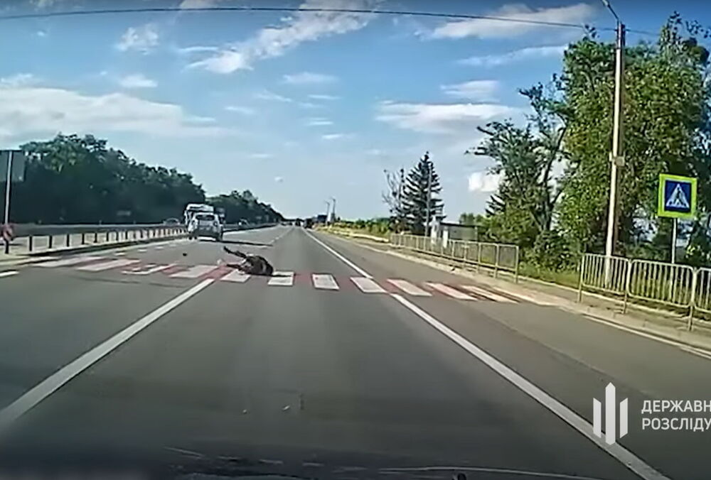 ГБР открыло производство после того, как патрульная машина полиции сбила подростка на переходе