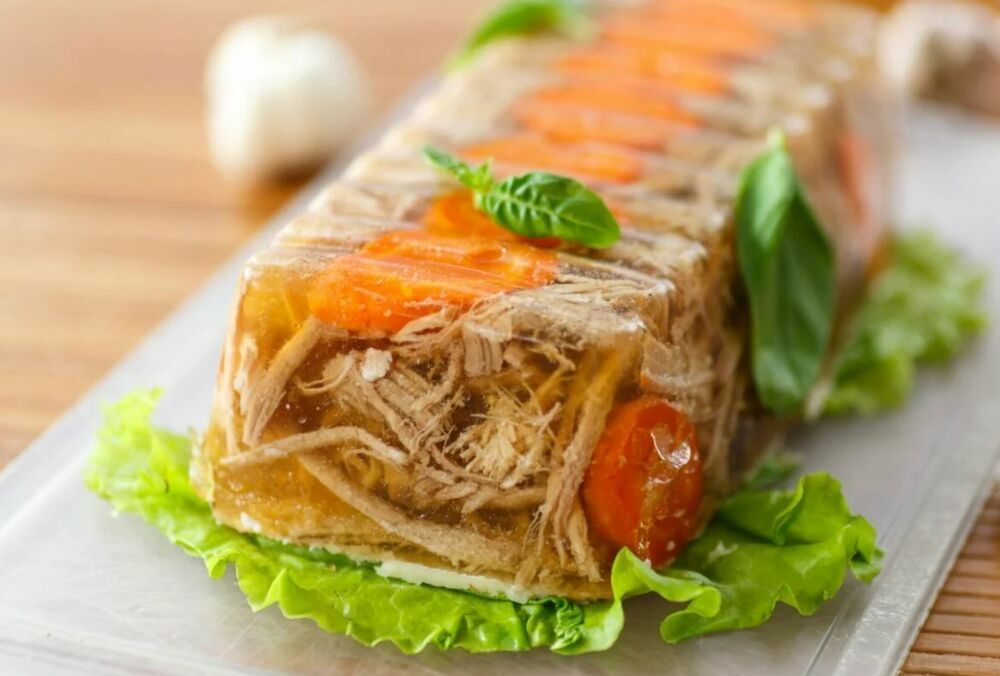 Готовим вкуснейший холодец на Новый год и Рождество: три простых рецепта