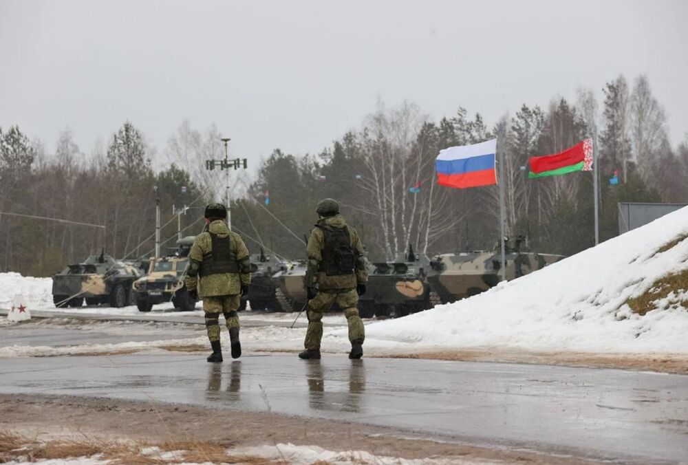 Беларусь оправдывает размещение ядерного оружия в стране ”вынужденным ответным шагом”