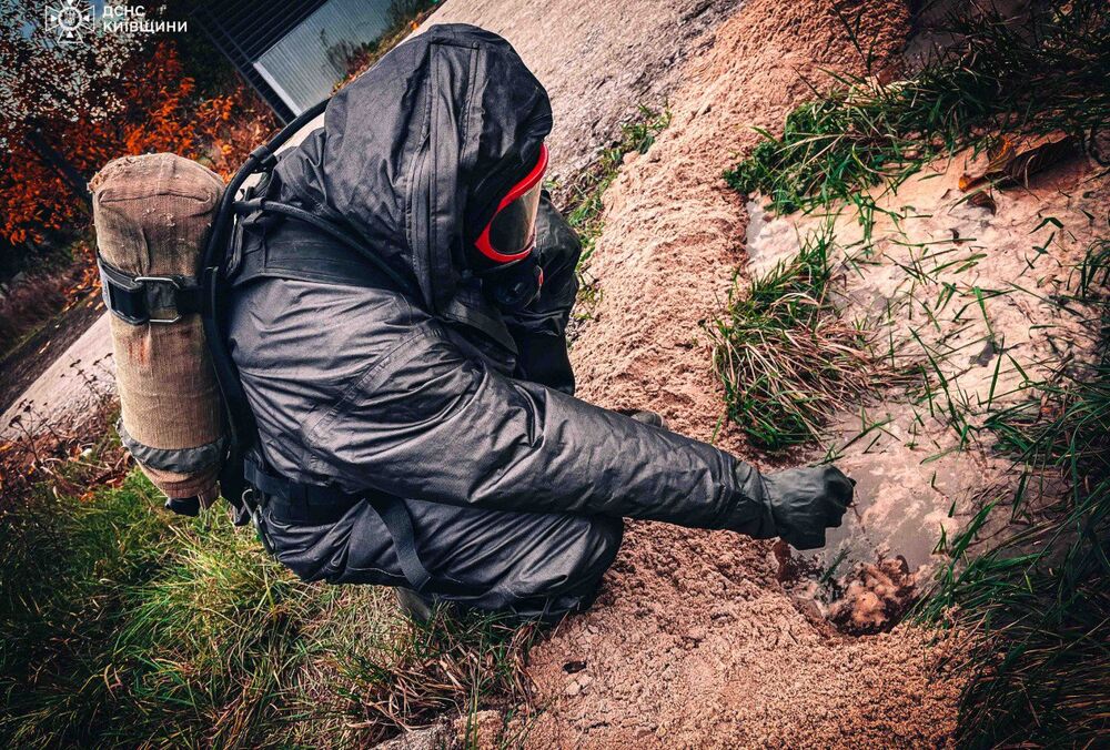 Під Києвом стався витік азотної кислоти