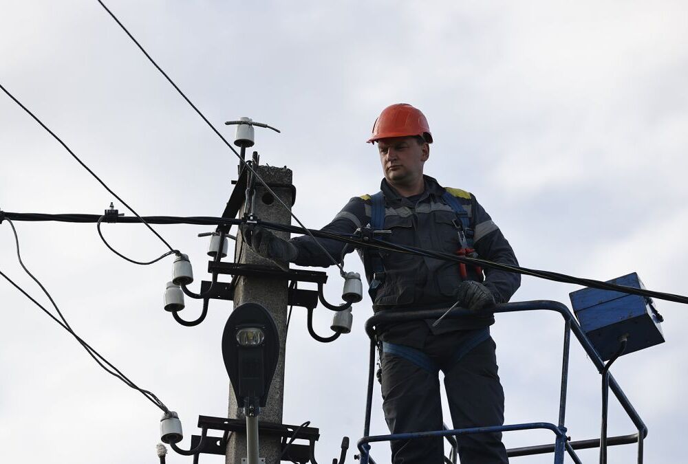 Шостка знову залишилася без світла через російську атаку Шостка знову залишилася без світла через російську атаку