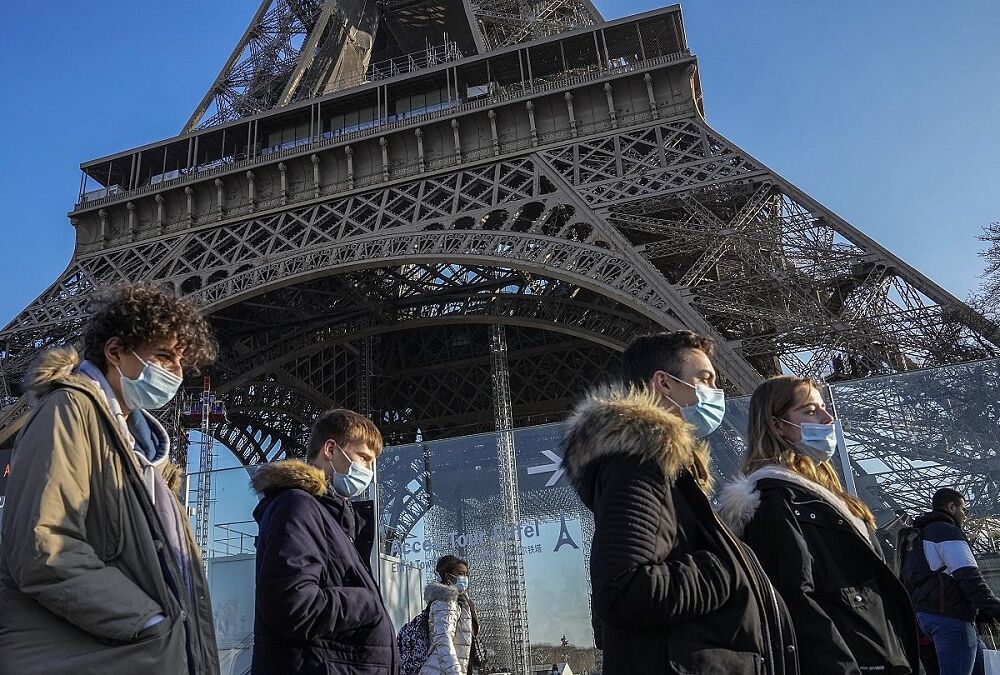 У Франції суттєво посилили обмеження для невакцинованих