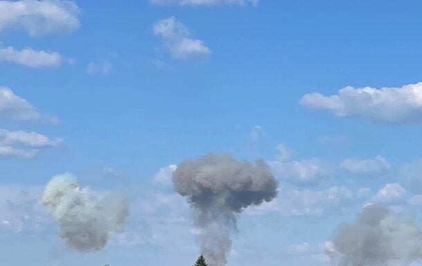 Росія запустила кілька ракет Калібр по Дніпру: з'явилися нові подробиці Росія запустила кілька ракет Калібр по Дніпру: з'явилися нові подробиці