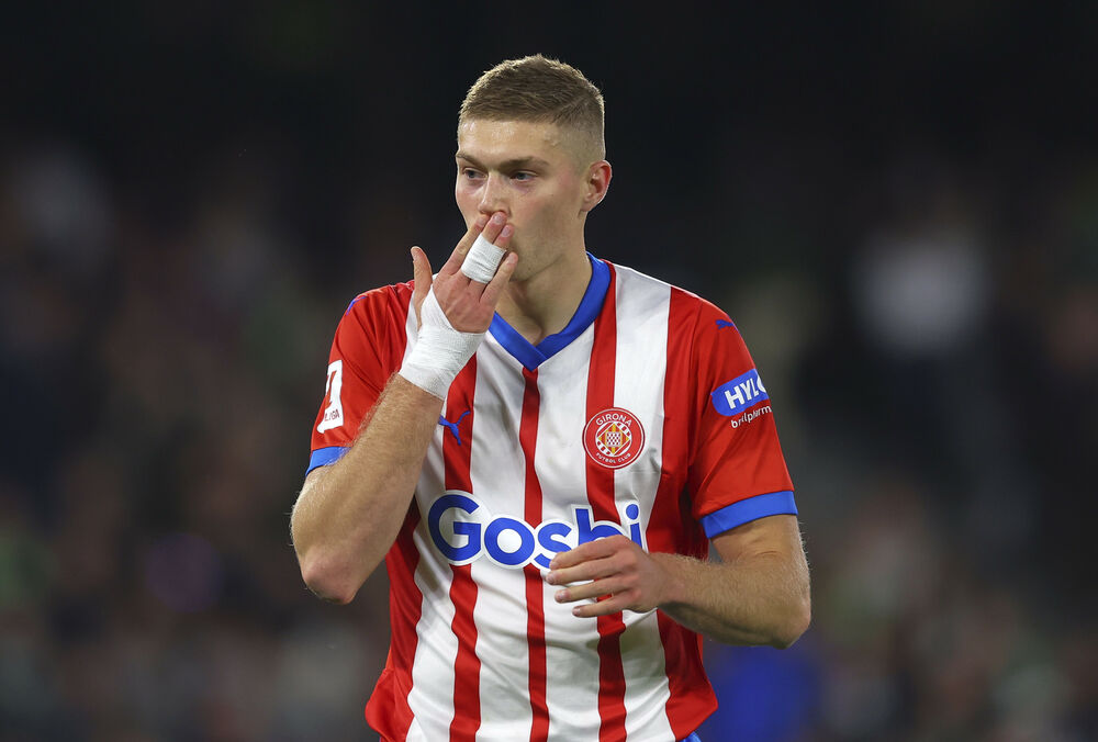 Довбик в ближайшее время может покинуть Жирону