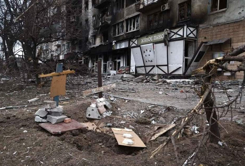 Ближче до осені у Маріуполі у зв'язку з епідситуацією можуть загинути тисячі людей Ближче до осені у Маріуполі у зв'язку з епідситуацією можуть загинути тисячі людей