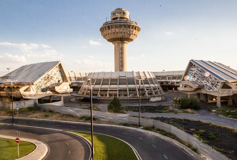 Вірменія вимагає від російських прикордонників покинути аеропорт в Єревані Вірменія вимагає від російських прикордонників покинути аеропорт в Єревані