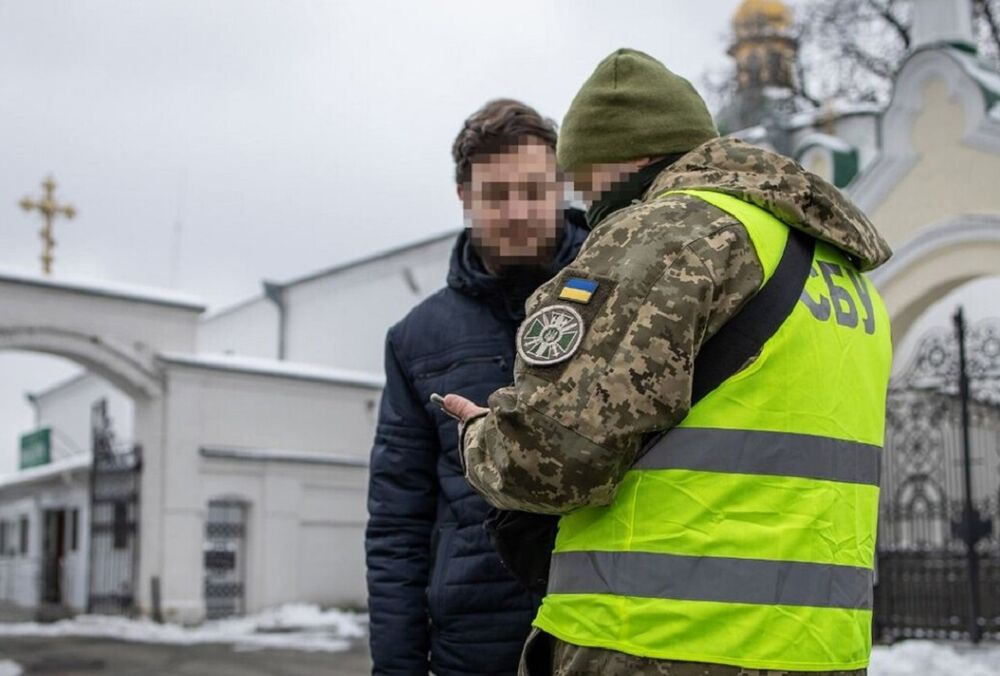 Співробітники СБУ провели обшук у Києво-Печерській лаврі 