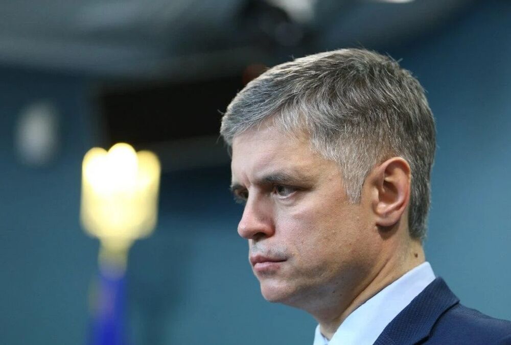 ”Співчуваю росіянам”: Прістайко висловився про парад на 9 травня в Росії