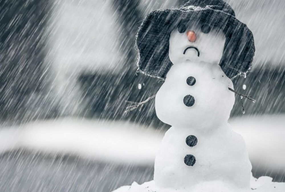 Завтра всю Україну охоплять дощі зі снігом