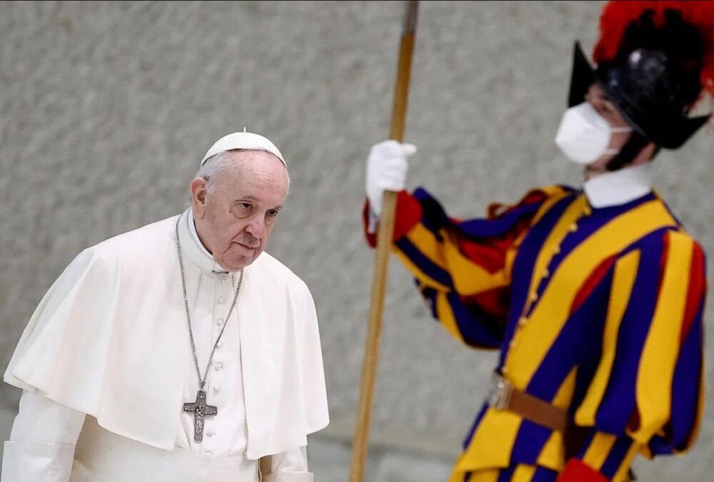 Папа Франциск поскаржився, що через війну в Україні проблемі голоду приділяють менше уваги