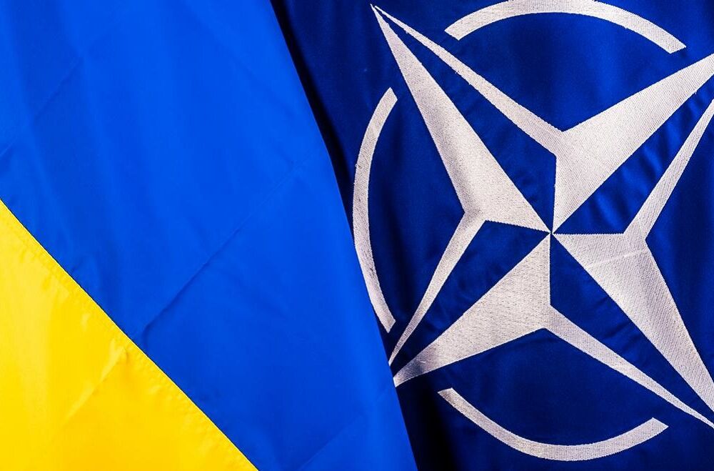 СМИ: в НАТО может вступить часть Украины  СМИ: в НАТО может вступить часть Украины