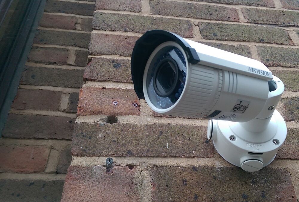 Вуличні камери можуть ”злити” позиції ППО: військові адміністрації закликали вирішити проблему