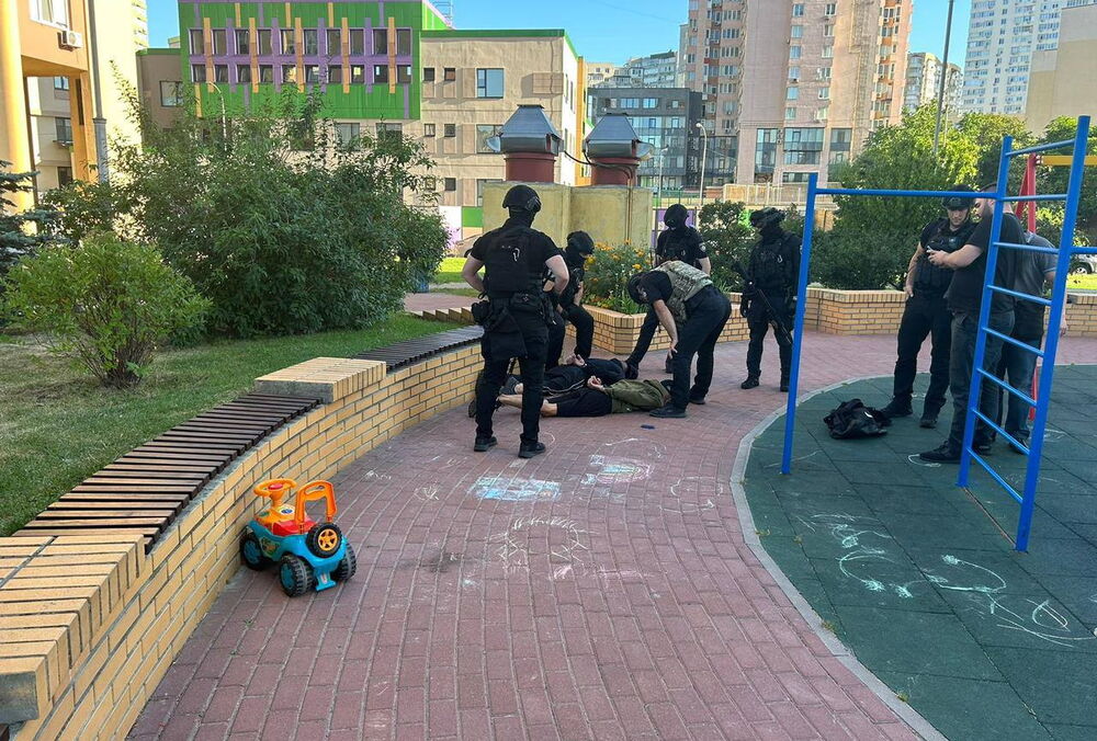 У центрі Києва намагалися вбити заступника голови податкової служби: фото