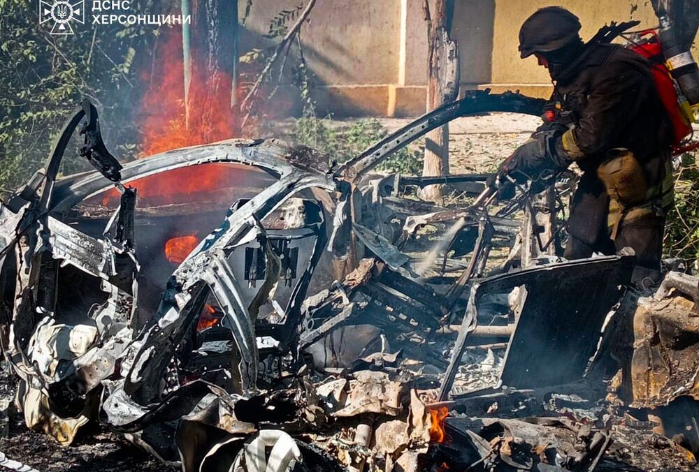 Россияне накрыли массированным огнем Херсон: есть погибшие и раненые