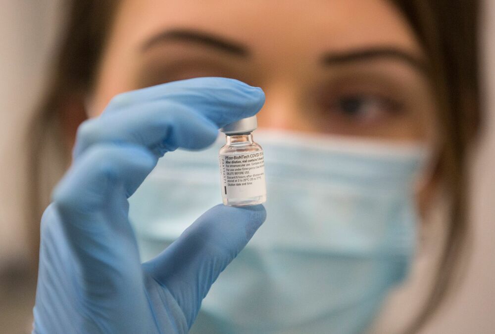 У МОЗ розповіли, коли будуть масово вакцинувати від Covid другою дозою У МОЗ розповіли, коли будуть масово вакцинувати від Covid другою дозою