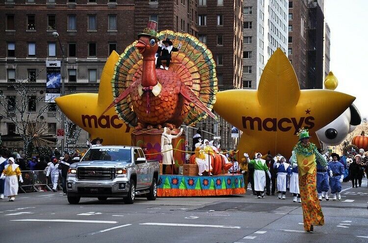 День подяки в США: святкові онлайн-продажі в країні встановили рекорд