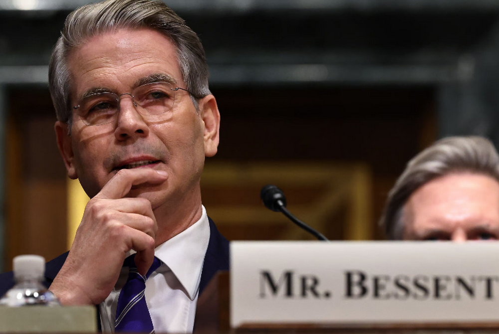 Министр финансов США Бессент назвал китайского вице-министра торговли ”неуравновешенным”, - Bloomberg