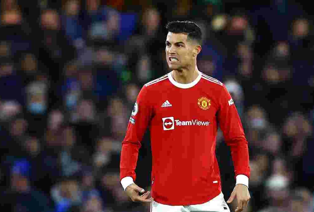 Роналду розірвав контракт з Манчестер Юнайтед