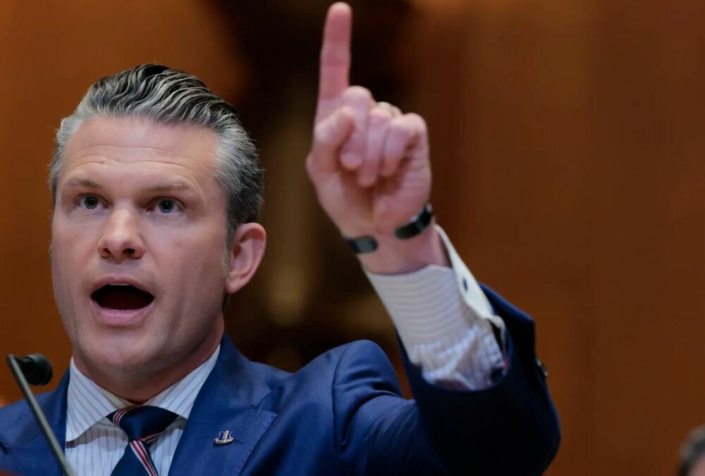 В Конгрессе призвали Хегсета ”убираться к черту” из Пентагона