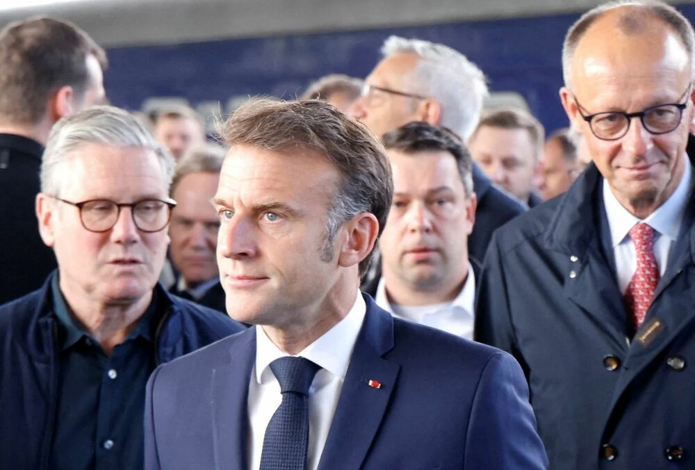 Макрон рассказал, сколько иностранных военных могут отправить в Украину