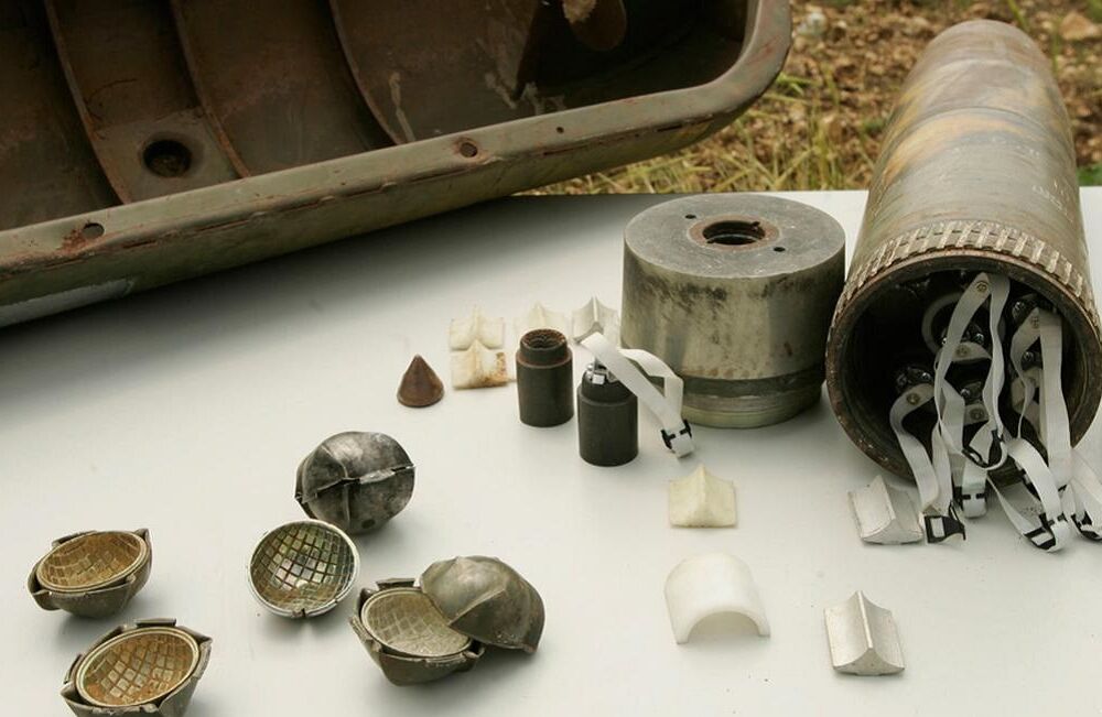 СМИ: Украина может получить от США кассетные боеприпасы