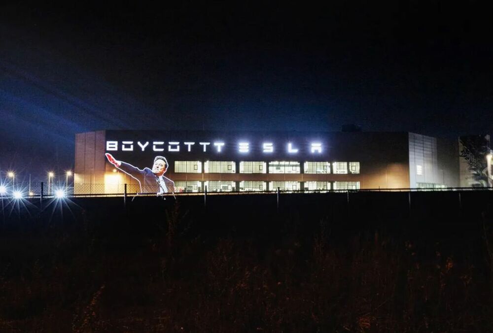 Ринкова вартість компанії Tesla впала нижче за $1 трильйон на фоні обвалу продажів у Європі