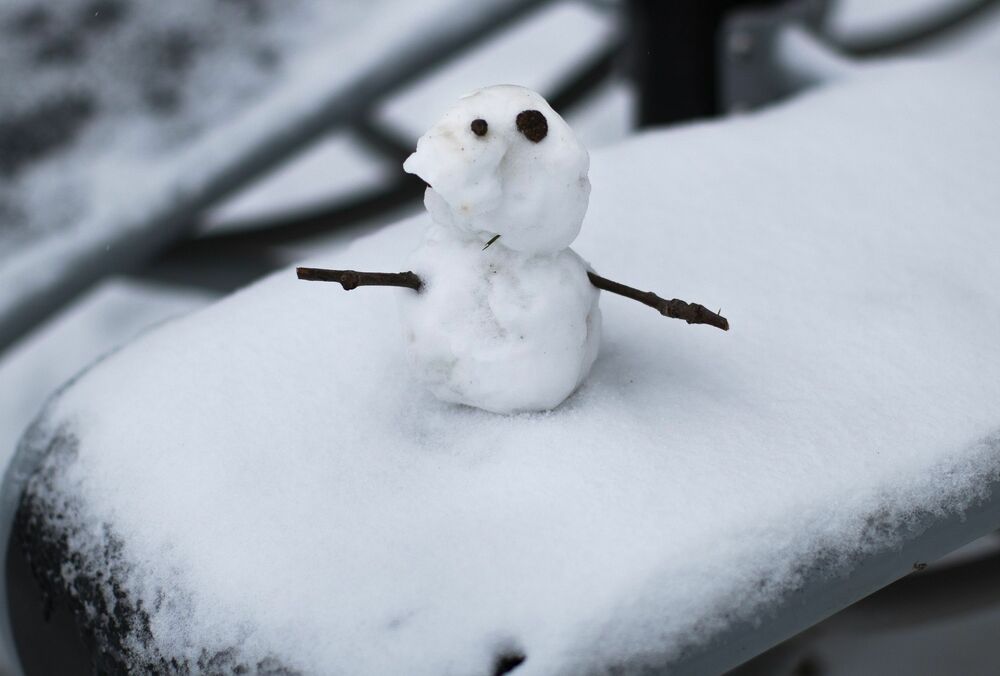 Дощі зі снігом: прогноз синоптиків для України