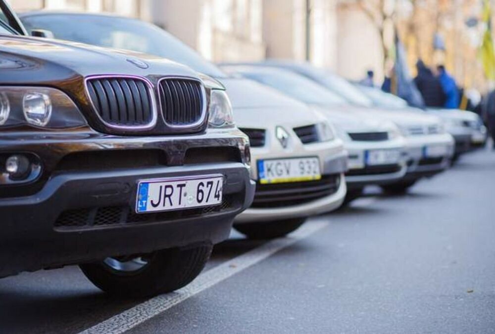 В Украине начали действовать новые правила растаможки евроблях