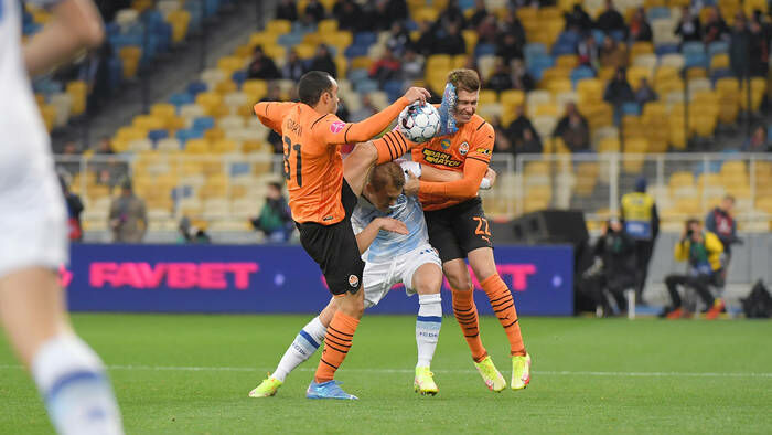 Стало известно о состоянии Матвиенко, которому разбили голову в матче за Суперкубок Стало известно о состоянии Матвиенко, которому разбили голову в матче за Суперкубок