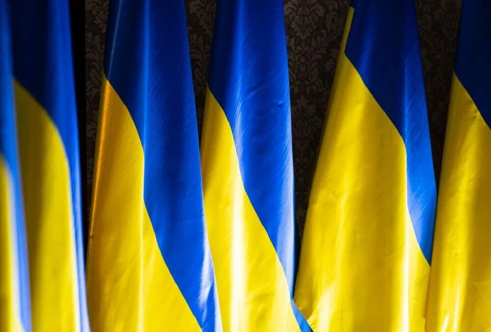 Суд Берліна скасував заборону на українські прапори 8 та 9 травня