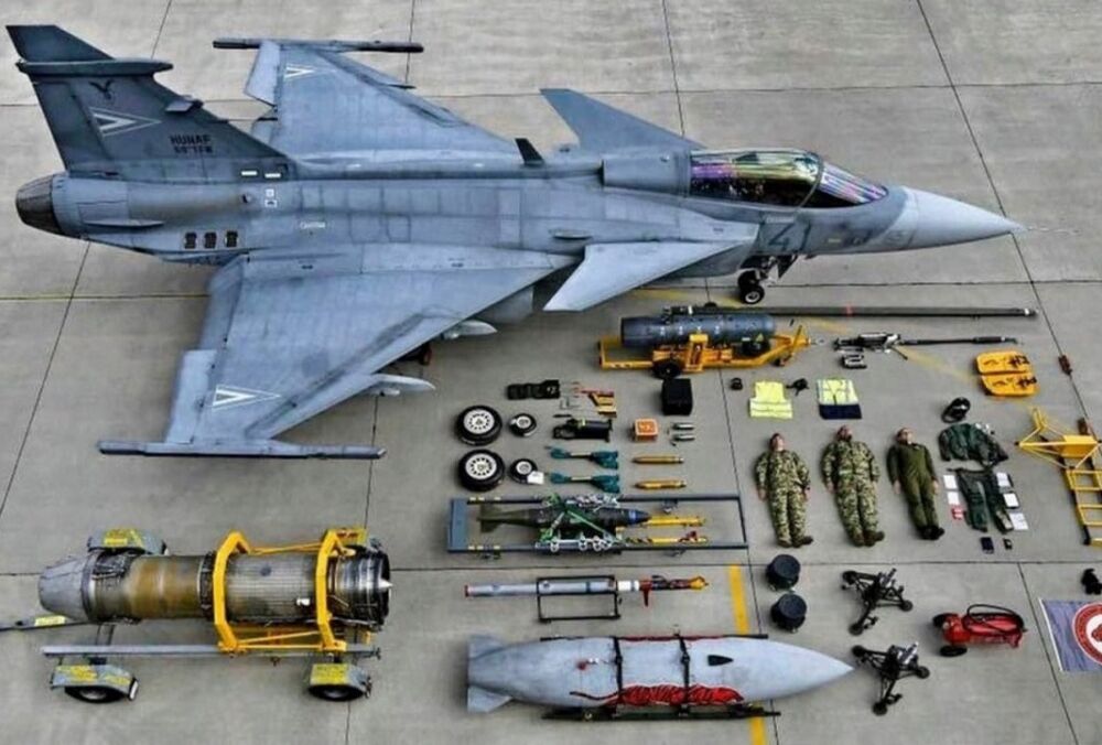 Швеція вивчає можливість передачі Україні літаків Gripen Швеція вивчає можливість передачі Україні літаків Gripen