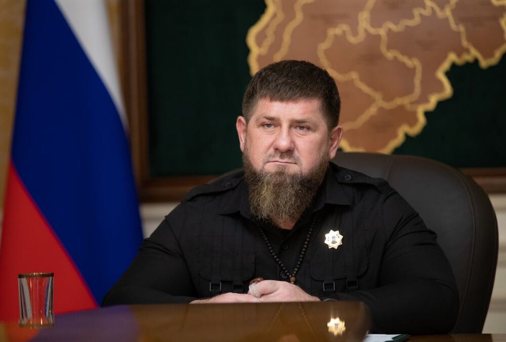 Кадиров бере під контроль окупований Донбас Кадиров бере під контроль окупований Донбас