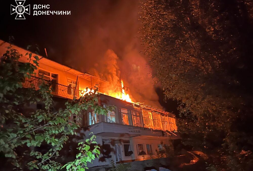 Семь человек пострадали в результате российских обстрелов Дружковки: фото Семь человек пострадали в результате российских обстрелов Дружковки: фото