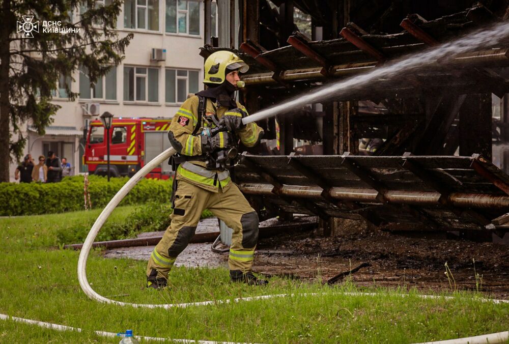 Спасатели потушили пожар недействующей градирни Белоцерковской ТЭЦ
