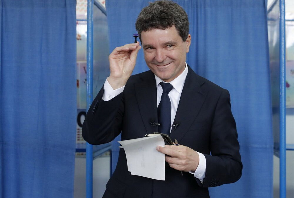 Новий президент Румунії проти відправки військових до України у рамках миротворчих сил