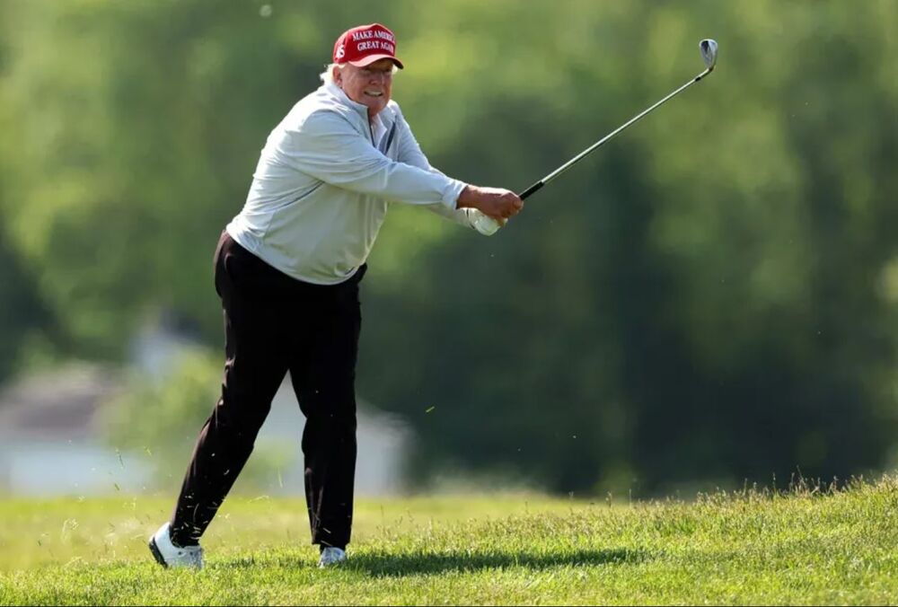 Трамп снова анонсирует масштабные санкции против России, ”когда все страны НАТО прекратят покупать нефть РФ”