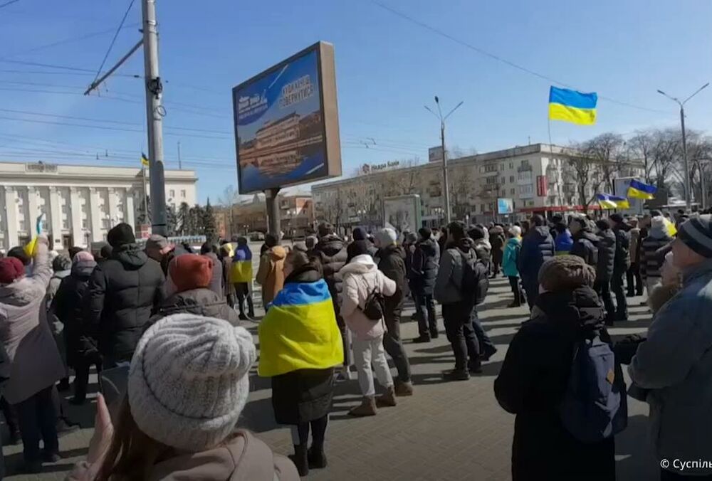 Окупанти заговорили про псевдорефеєндум про створення ”ХНР” у травні