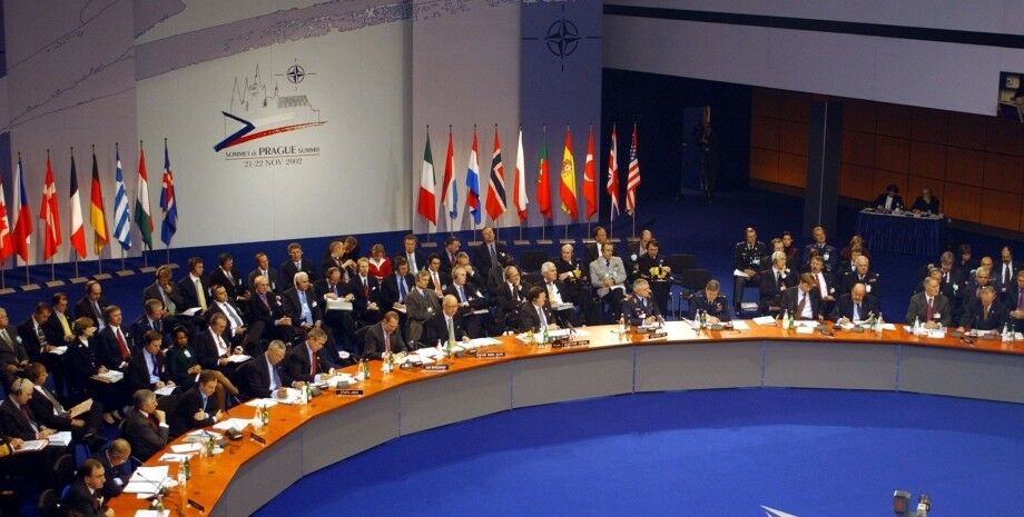 Зеленский будет участвовать в саммите НАТО в Мадриде