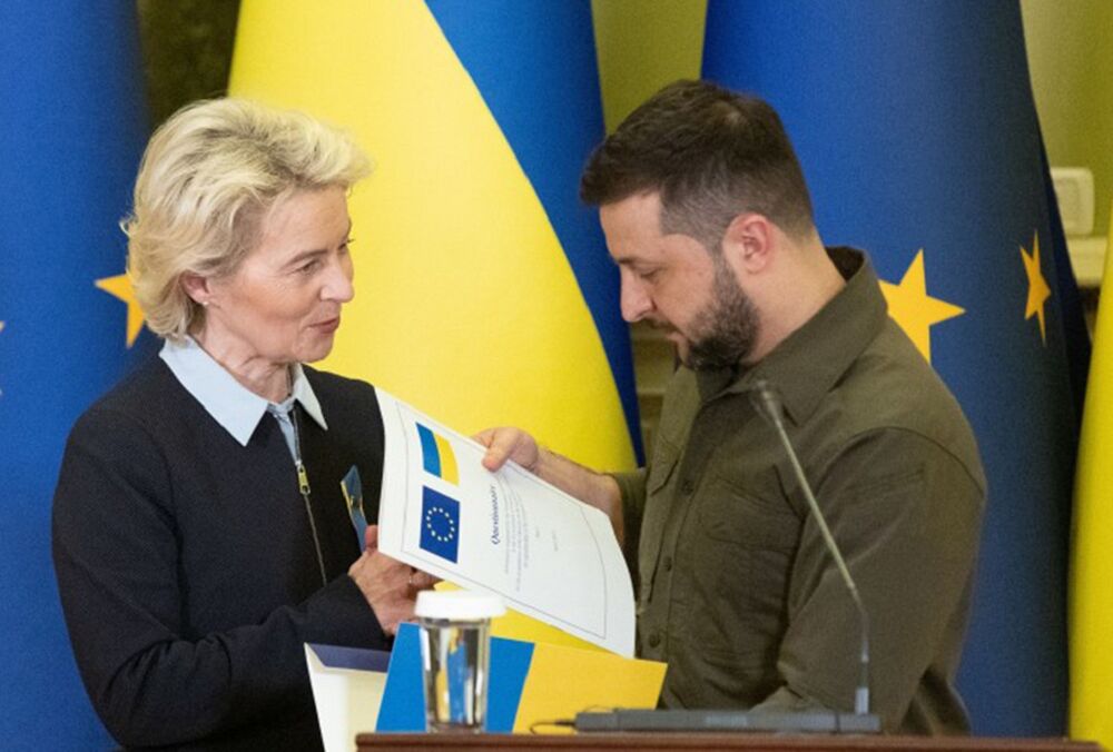 Зеленський: Україна вже у січні розраховує отримати перший транш від Євросоюзу Зеленський: Україна вже у січні розраховує отримати перший транш від Євросоюзу