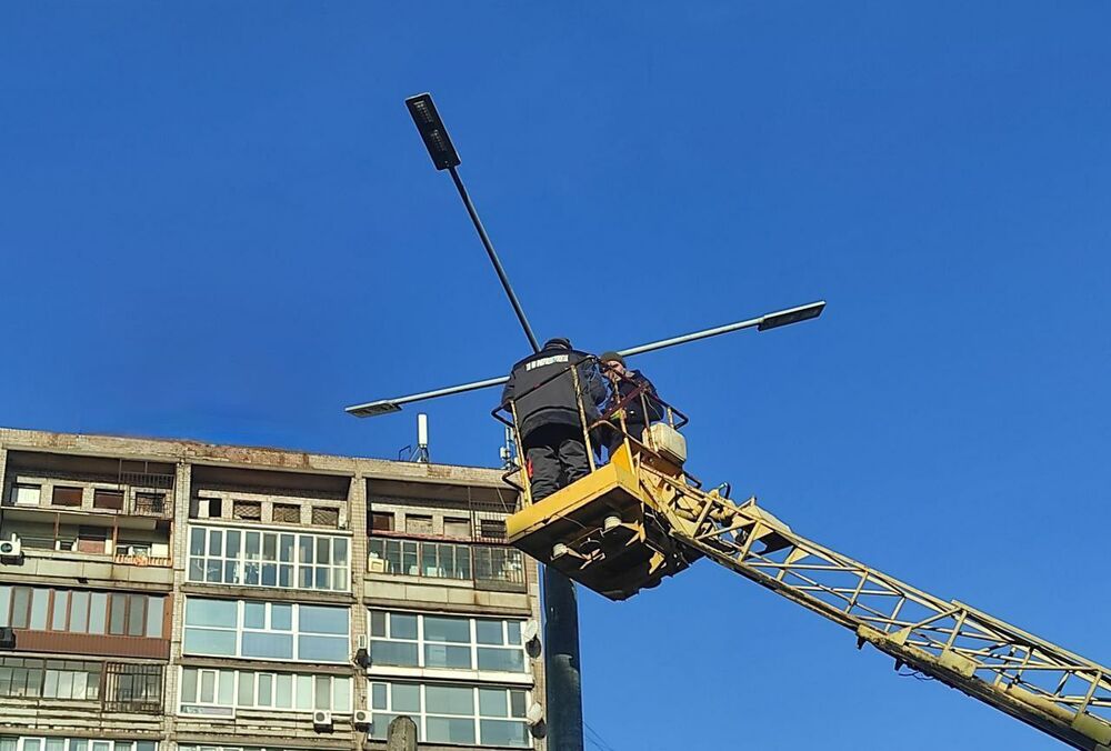 Кривий Ріг знову зі світлом після російської атаки: фото