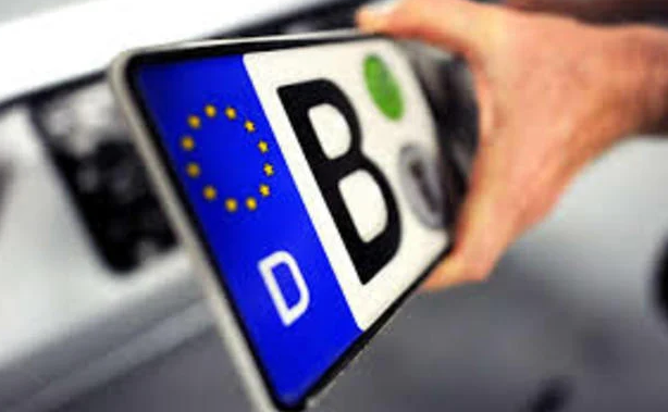 ВР повернула мита та ПДВ на імпорт та розмитнення авто