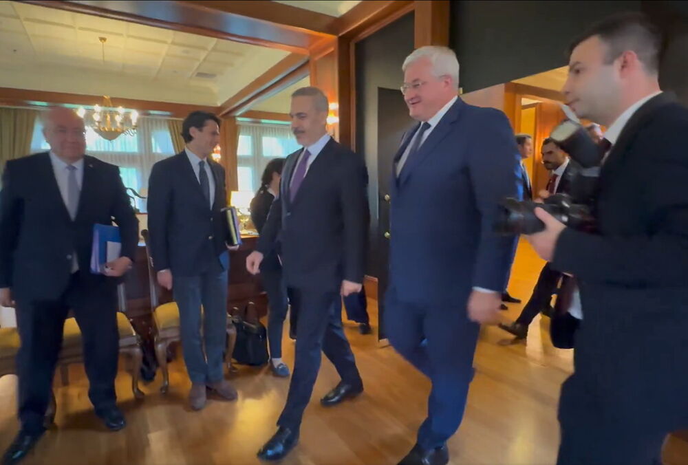 Министр иностранных дел Турции посетит Киев после встречи с Путиным