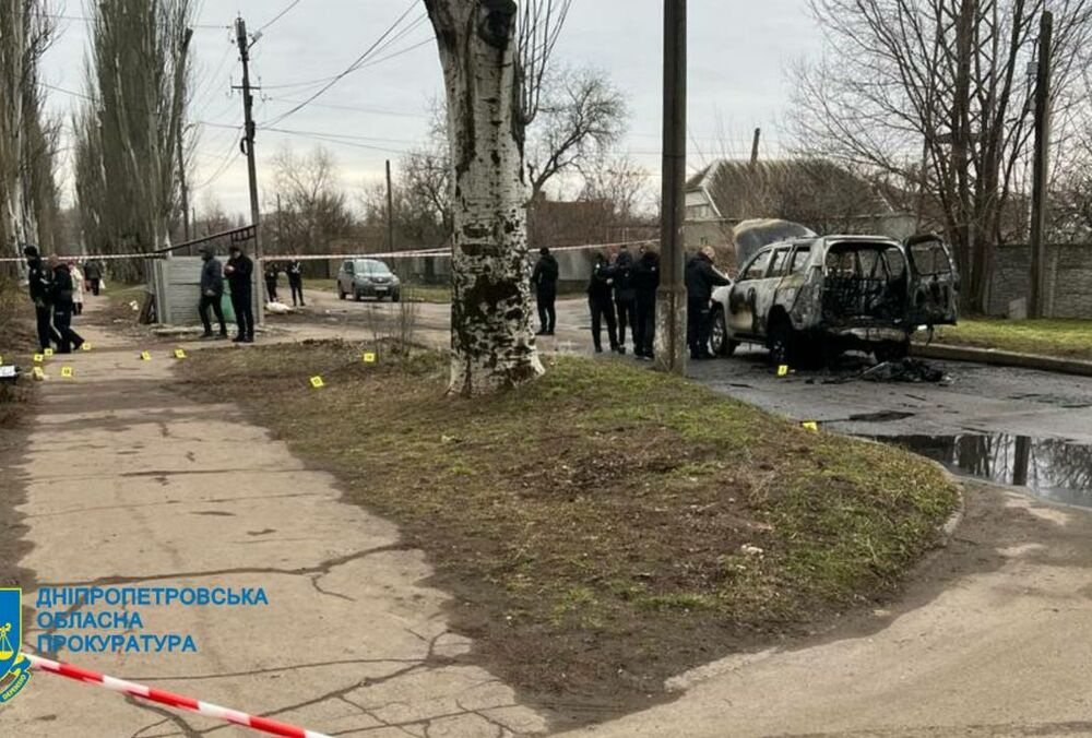 В Никополе расстреляли машину заместителя мэра, он погиб: фото В Никополе расстреляли машину заместителя мэра, он погиб: фото