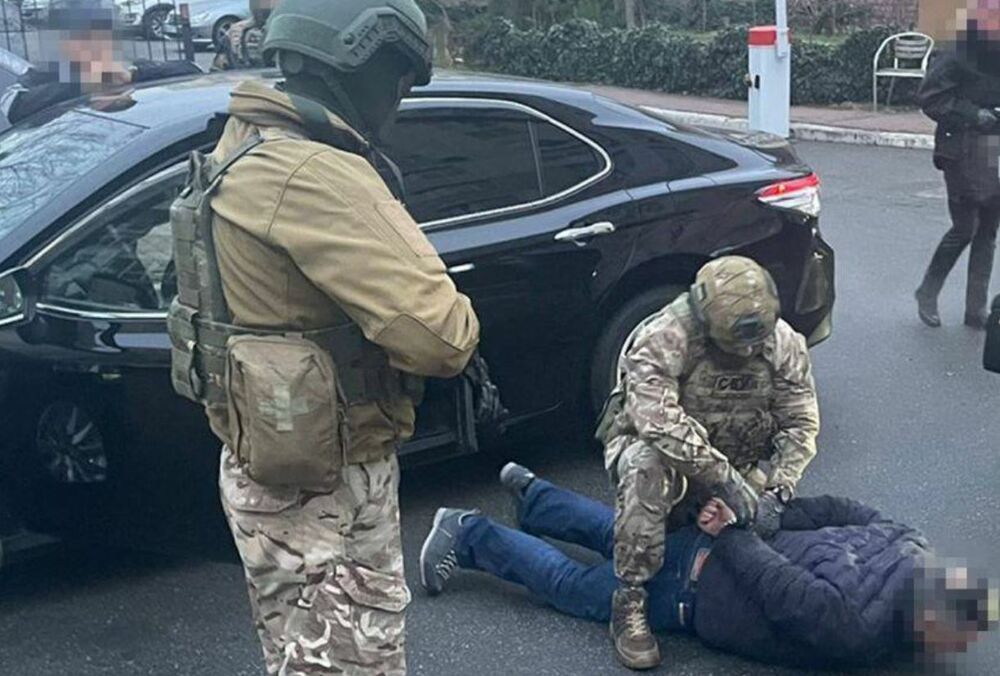 До бюджету України повернули майже 1,5 млрд грн, які вивели за кордон під час закупівлі снарядів для ЗСУ