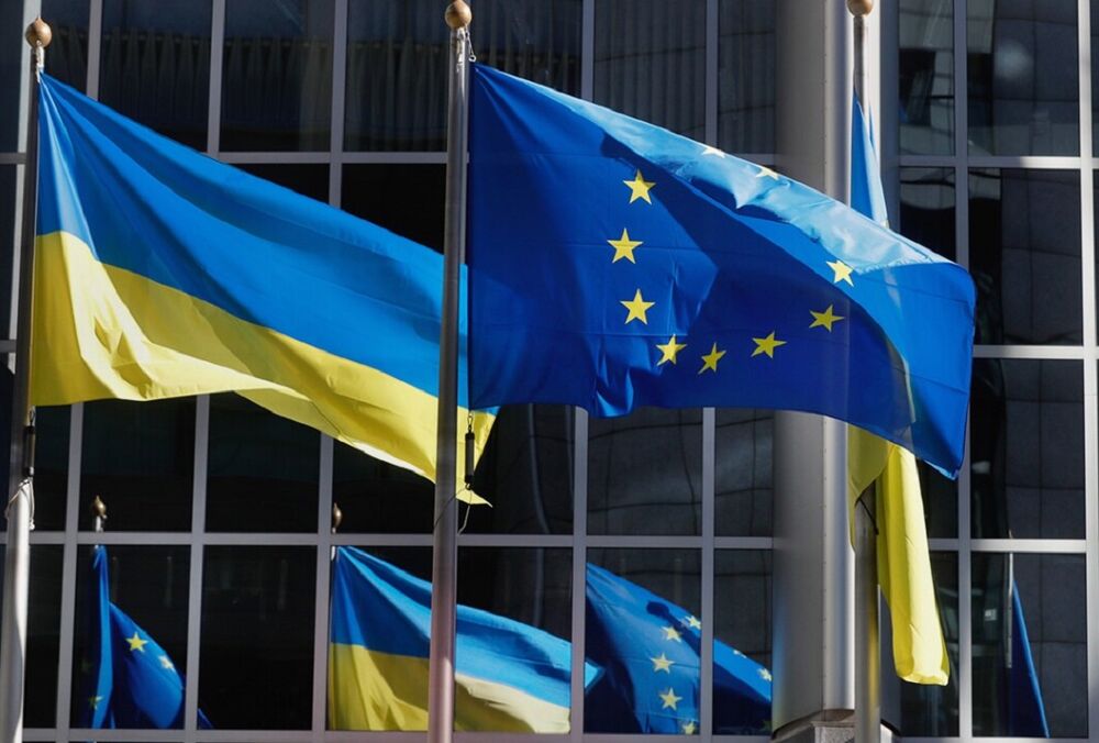 В Еврокомиссии назвали сроки выплаты первого транша помощи Украине В Еврокомиссии назвали сроки выплаты первого транша помощи Украине