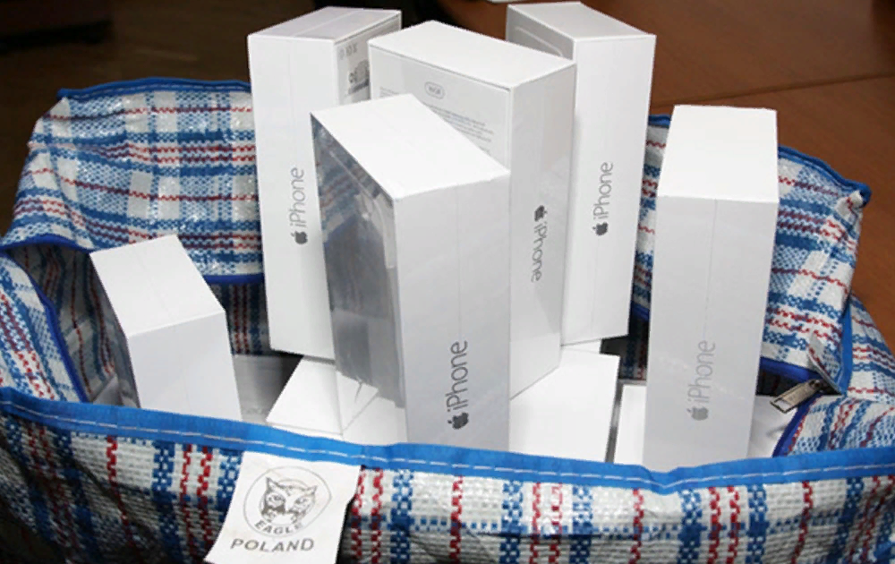 Компанія з Нідерландів доставляє в Росію західну ”заборонку” - Nike та Lego